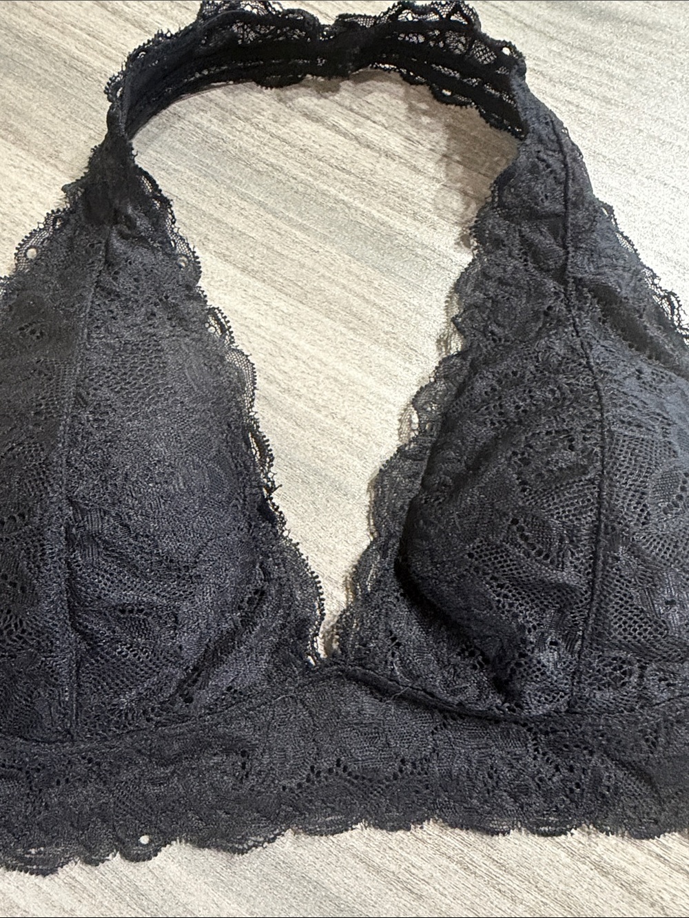 Free Press Black Lace Halter Bralette M Soft Padded Wireless Halter Bra